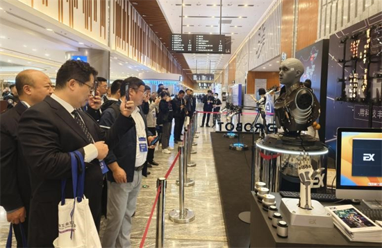 徐州機器人專業(yè)翻譯公司-走進新松，更多了解機器人